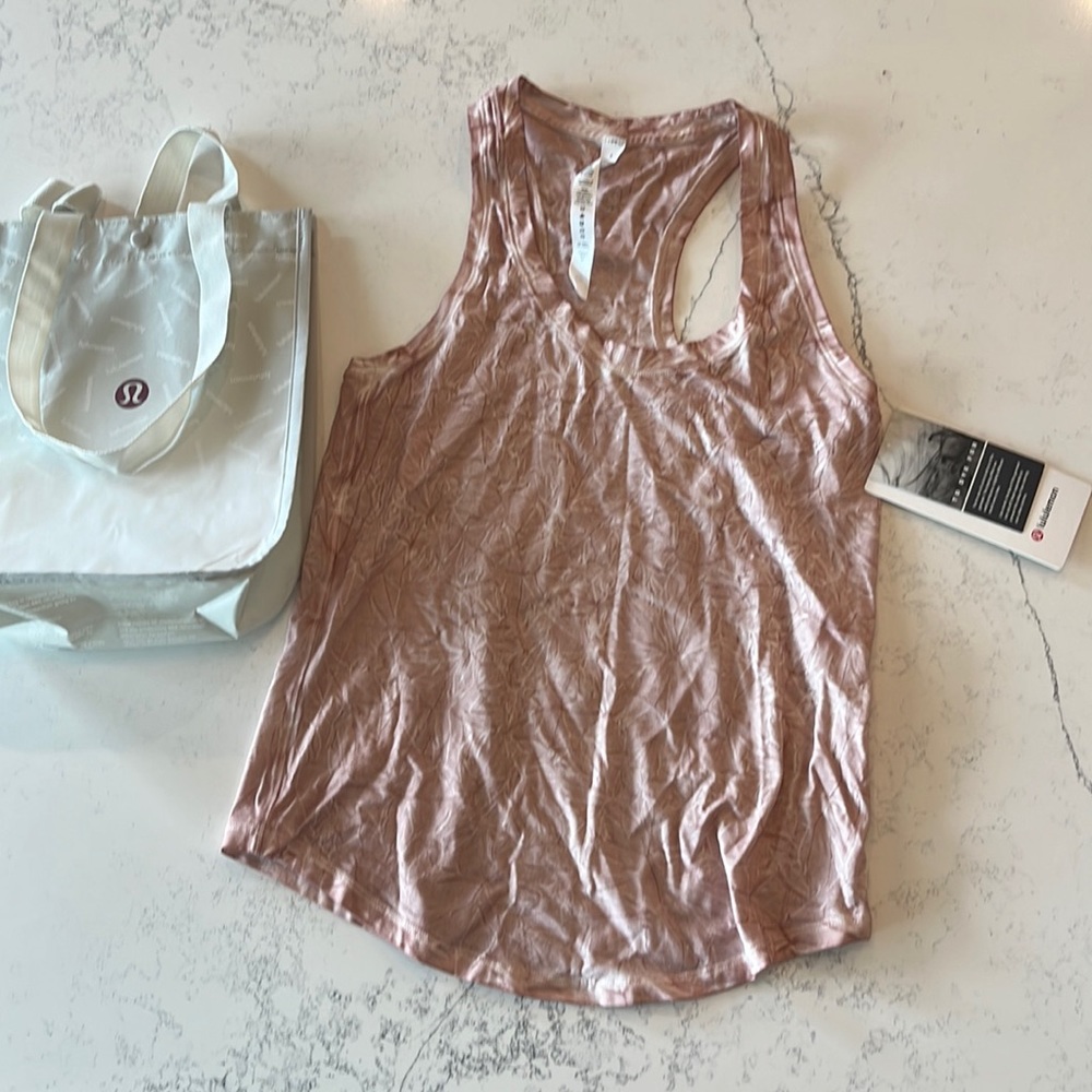 NWT Lululemon Love Tank *wash Size 2